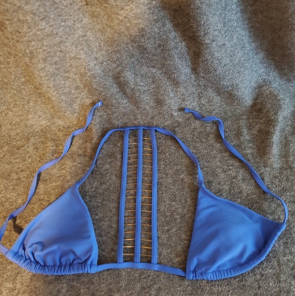Xhilaration Medium Bikini Top - Picture 2 of 5